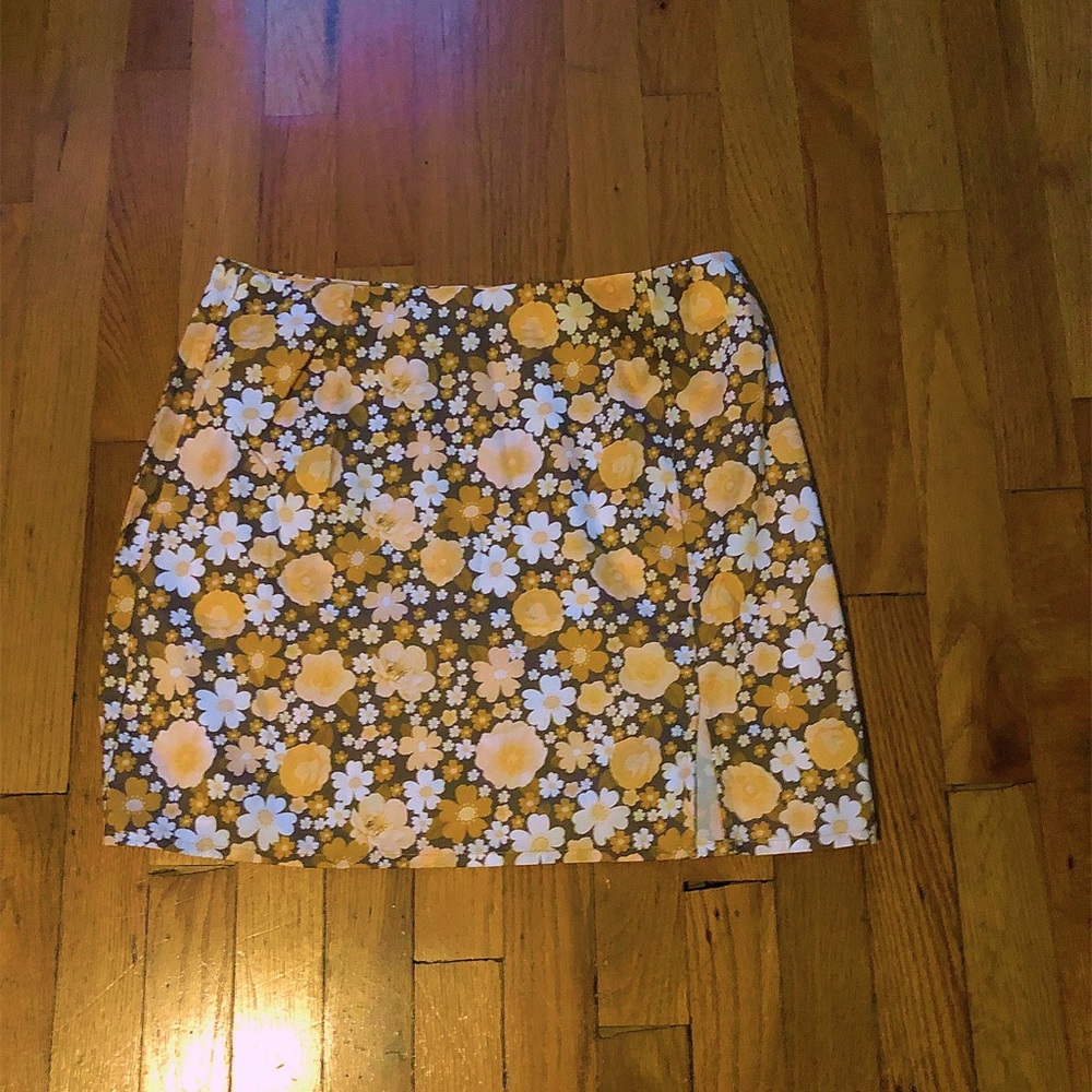 retro mini skirt